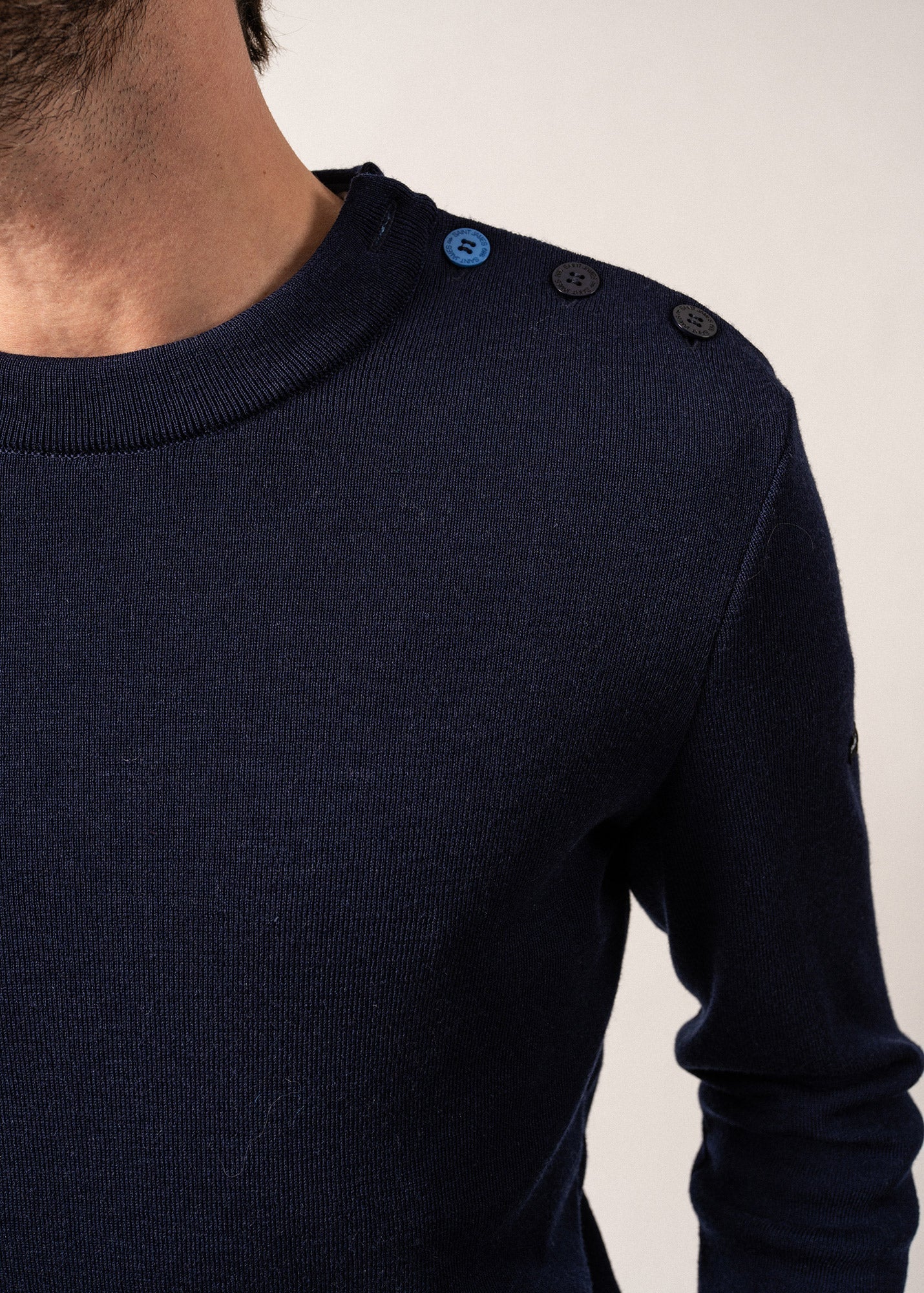 Pull marin en laine Rives - à col rond boutonné (INSIGNE/OXYGENE)