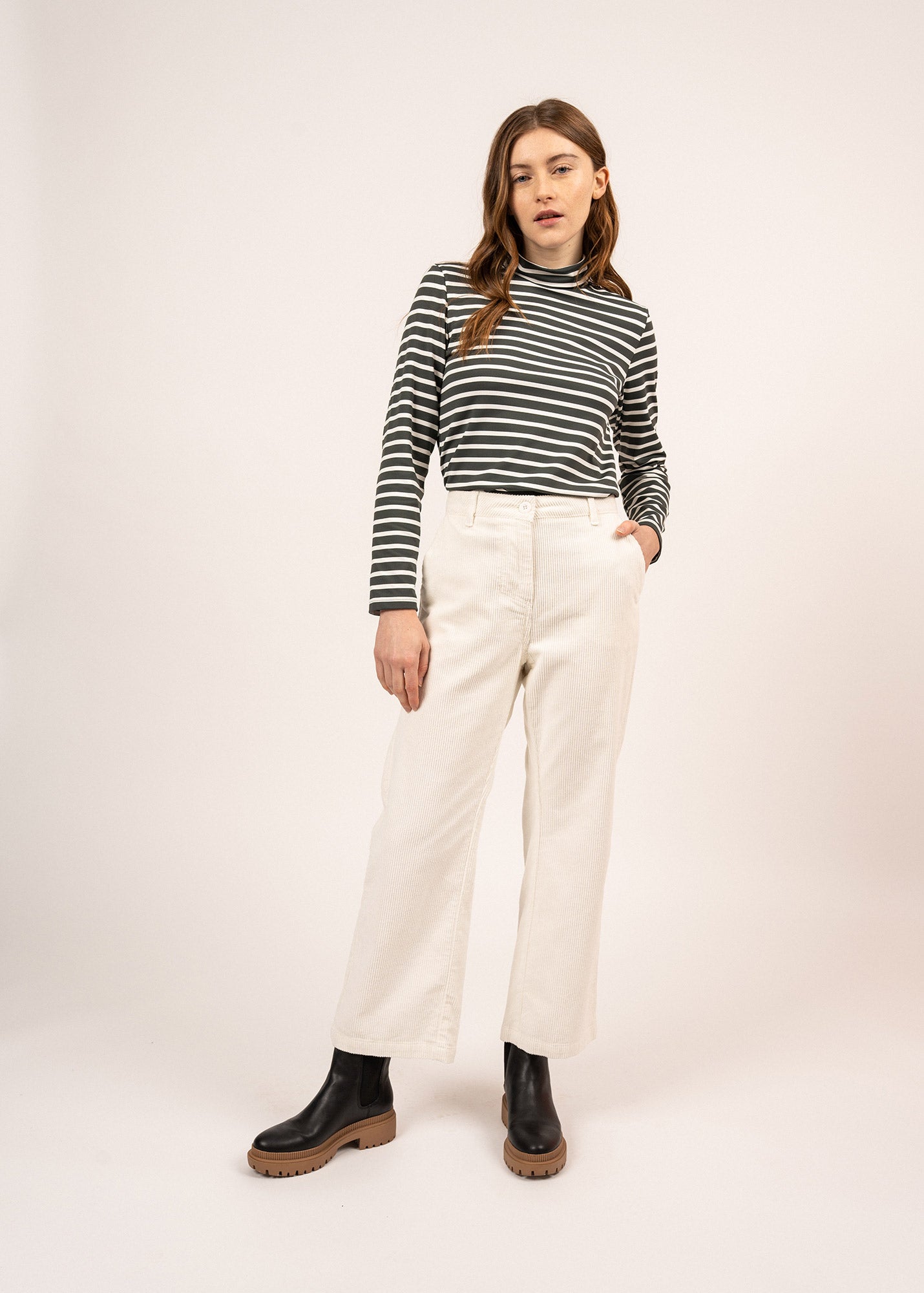 Pantalon en velours Tess - coupe droite (BLANC D'HIVER)