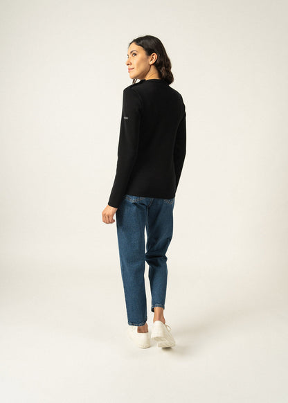 Pull marin uni Marée - coupe ajustée, en maille de laine (NOIR)